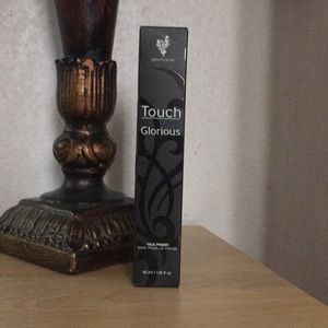 Younique face primer